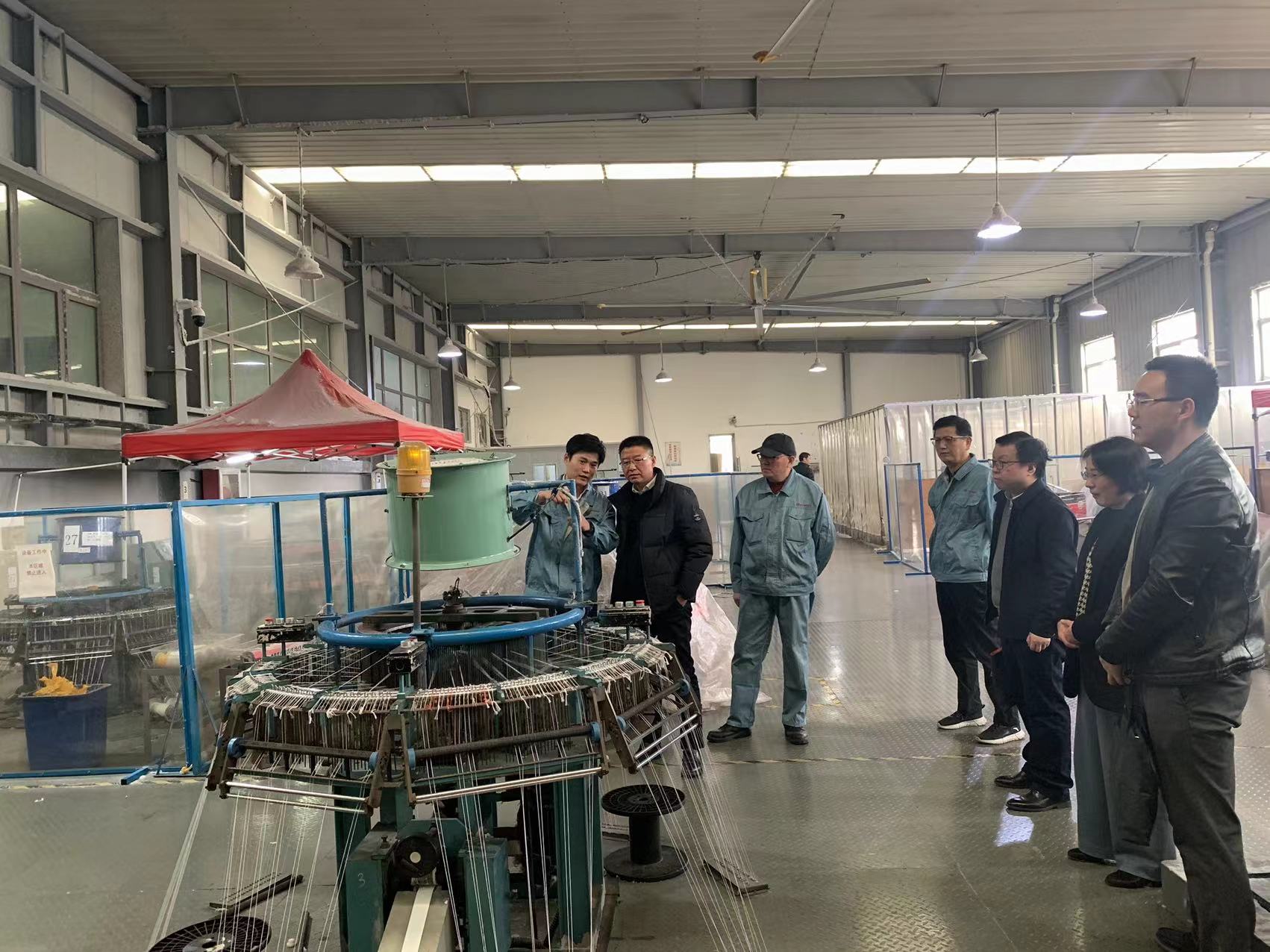 區(qū)總工會(huì)赴華森公司開展“勞模工匠助企行”活動(dòng)